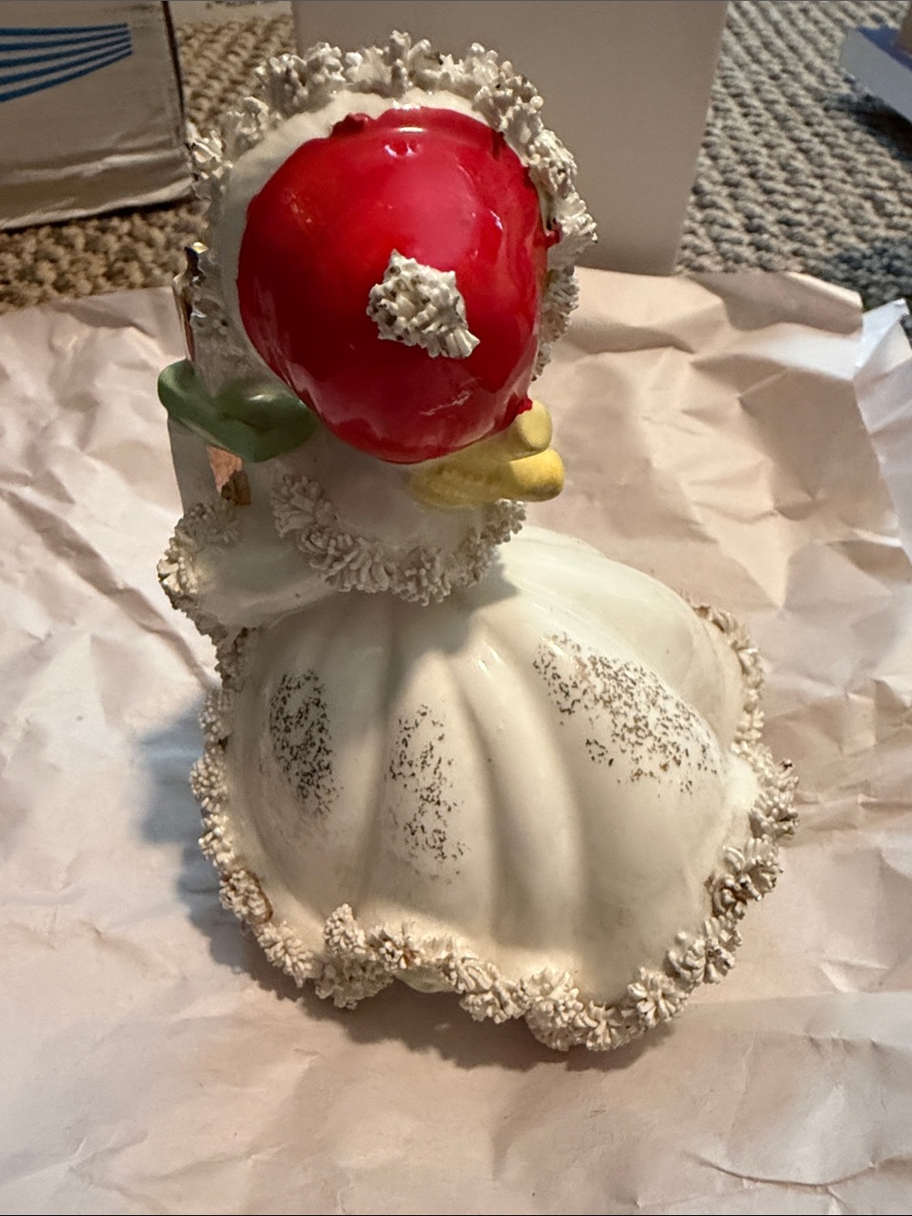 NAPCO Vintage Ceramic Girl Figurine Holding Presents - White, Cream, Red, Green - Picture 2 of 6